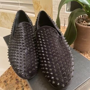 Men’s shoes